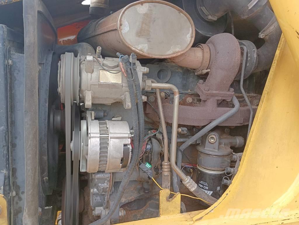 New Holland LB 110 TLB's