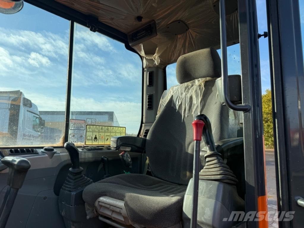 Doosan DX 63-3 Mini excavators < 7t