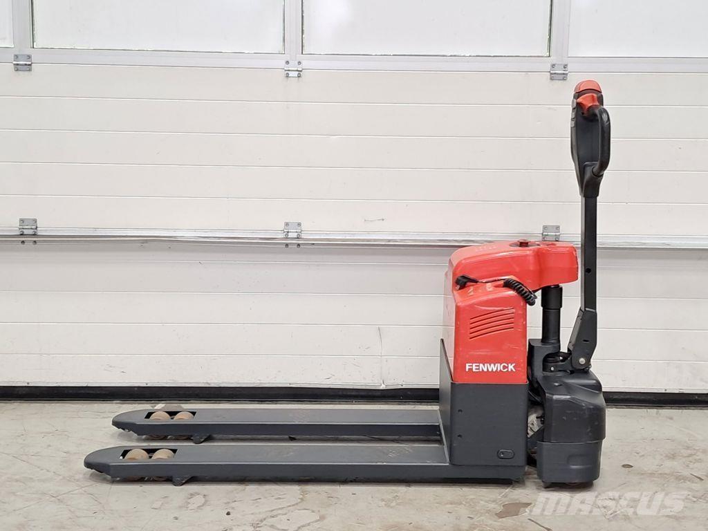 Linde MT15 Low lifter