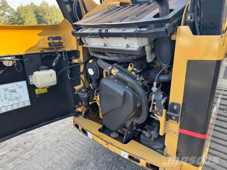 CAT 257 B Skid steer loaders