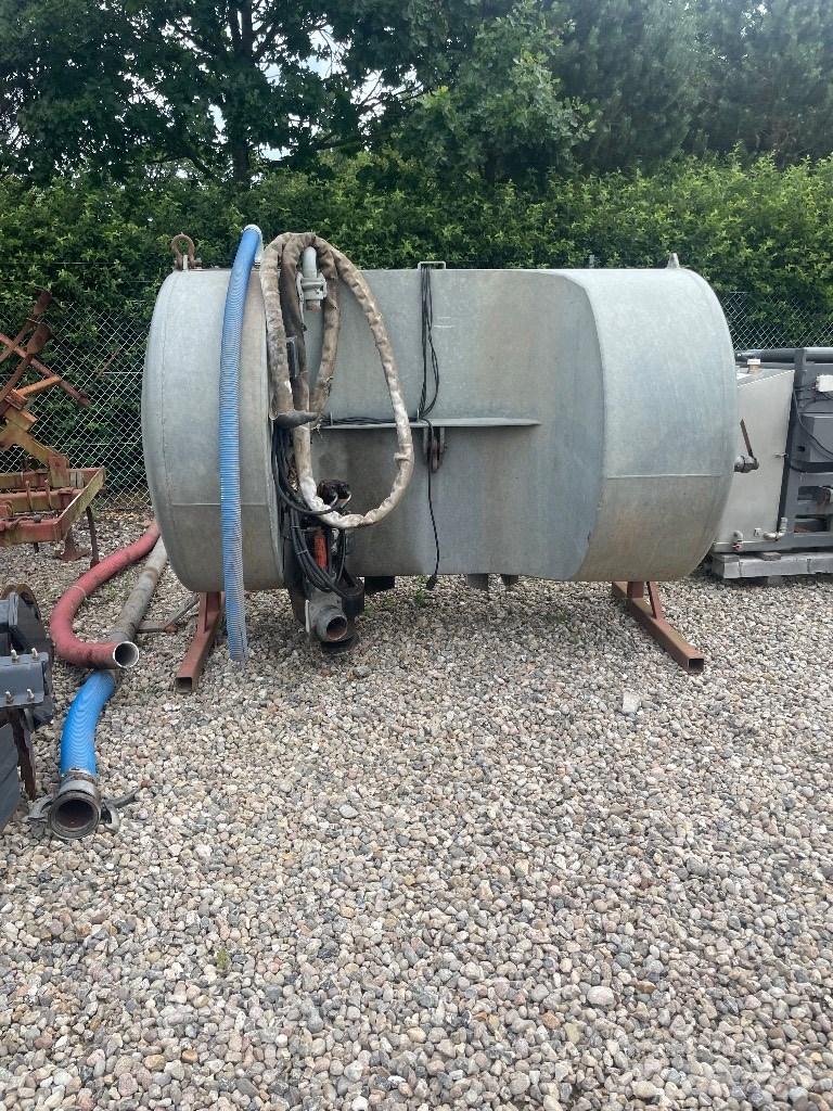 Samson PG 25 Slurry tankers