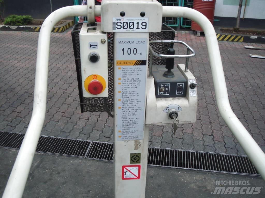 Aichi SX015      V-1650 Vertical mast lifts