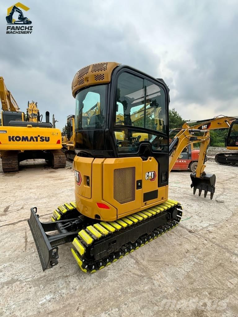 CAT 302 Mini excavators < 7t