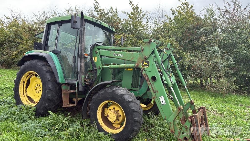 John Deere 6100 Tractors