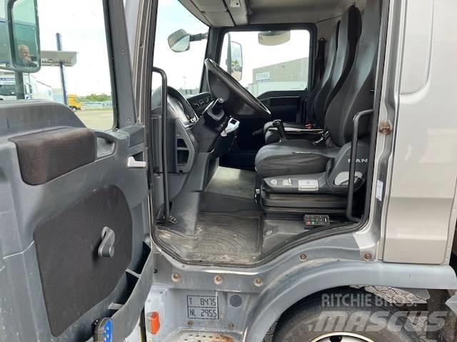 MAN 8.180 Van Body Trucks