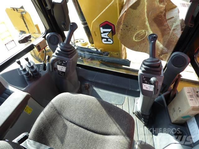 CAT 432 F TLB's