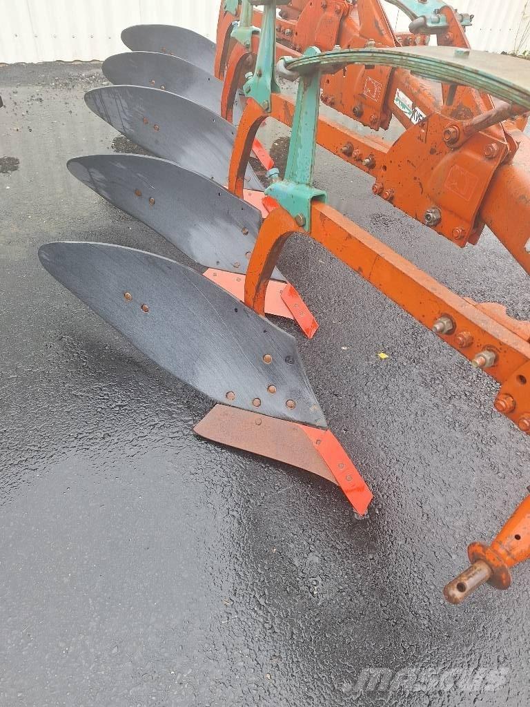 Kverneland W2 Conventional ploughs
