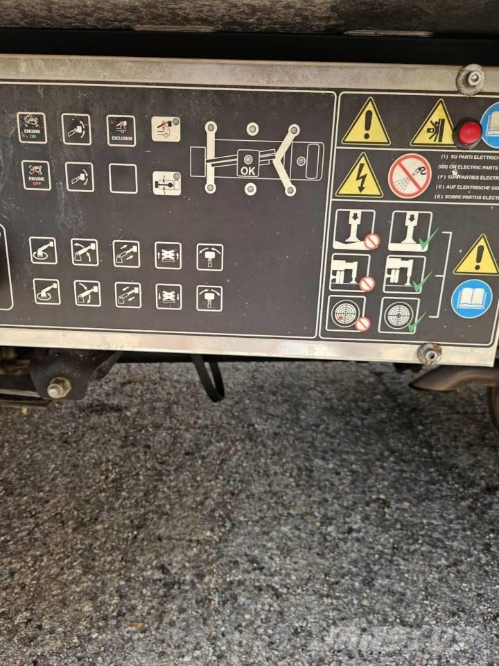 Isoli PNT 205 NH Truck mounted aerial platforms