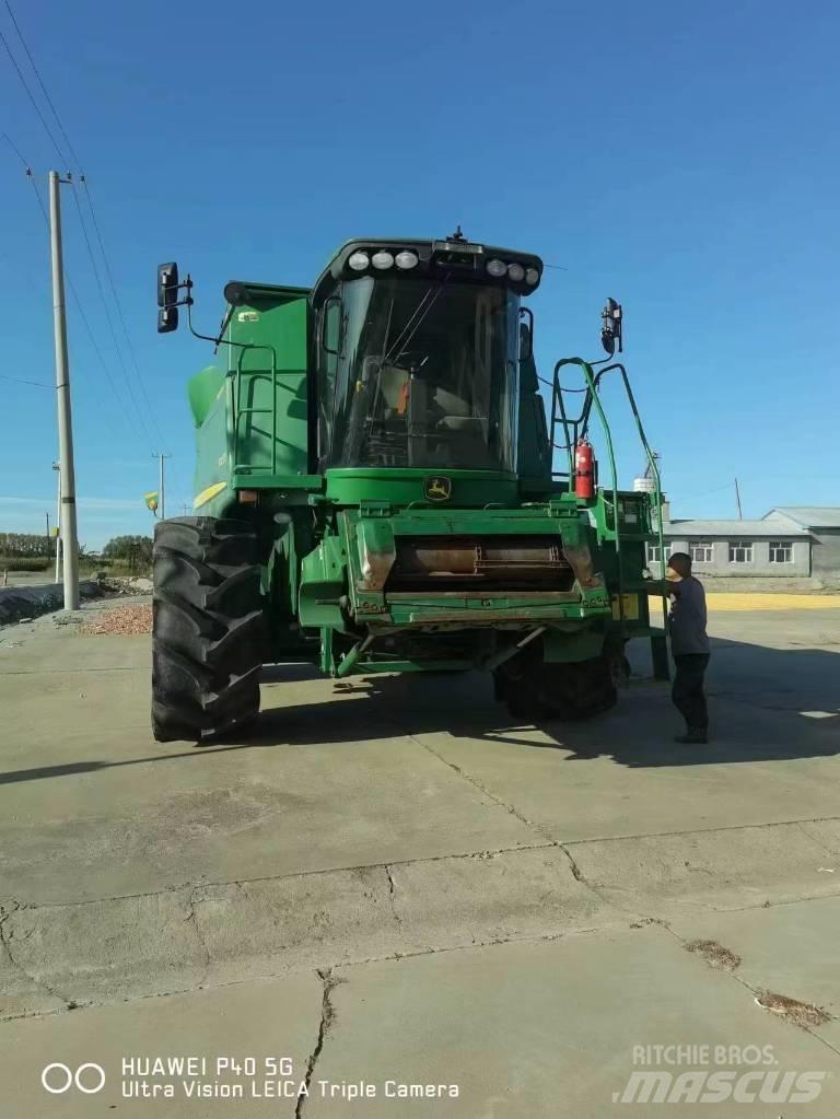 John Deere 9770 STS Combine harvesters