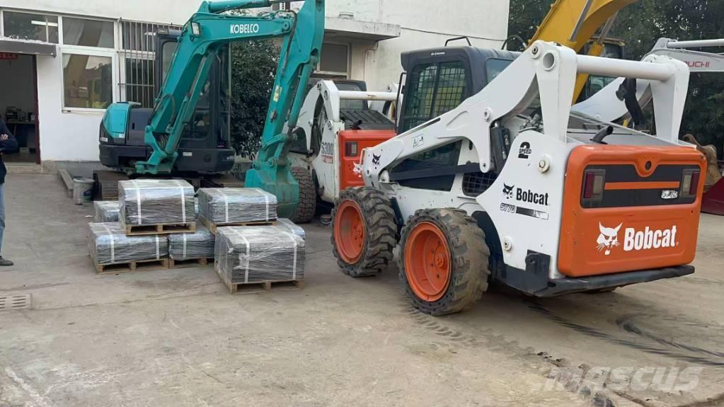 Bobcat S 770 Skid steer loaders