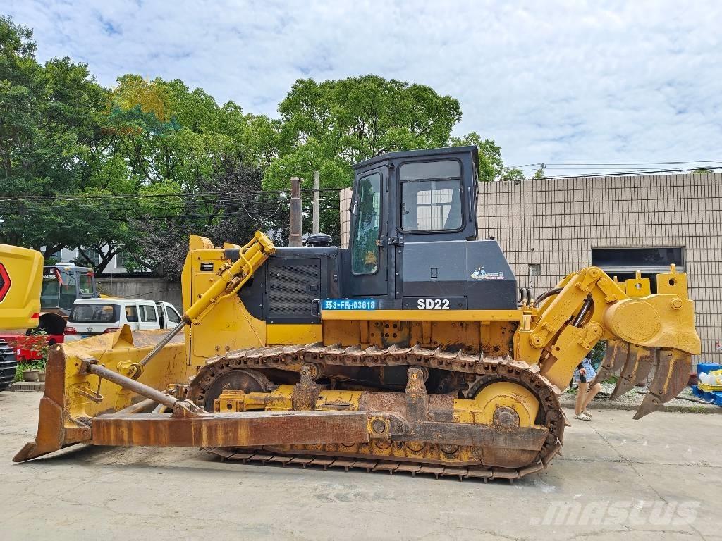 Shantui SD 22 Crawler dozers