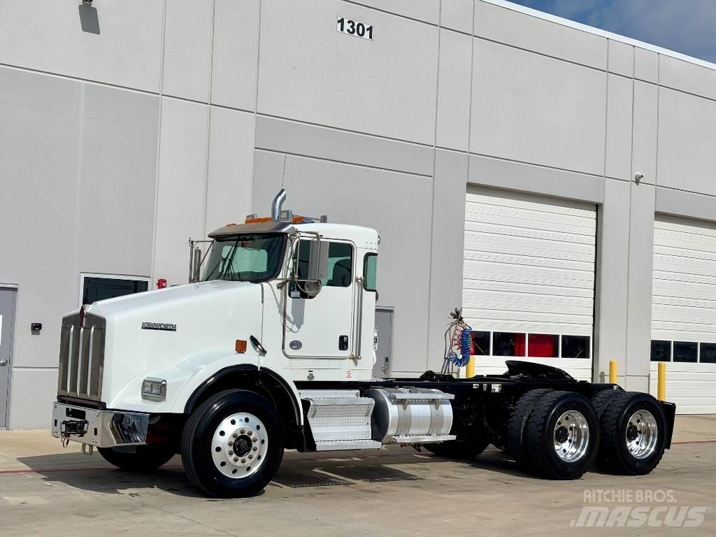Kenworth T 800 Truck Tractor Units