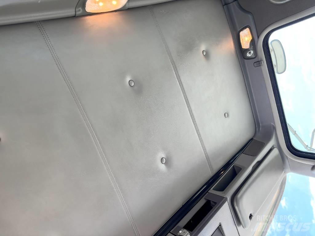 Kenworth T 800 Truck Tractor Units