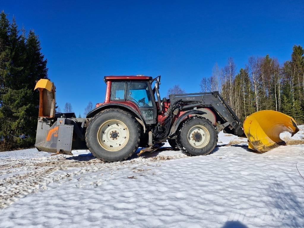 Valtra T 170 Tractors