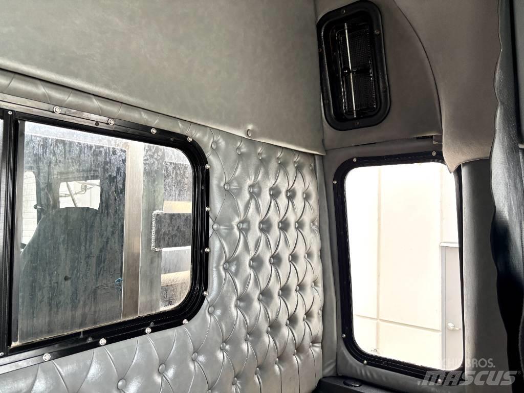 Western Star 4900 Truck Tractor Units