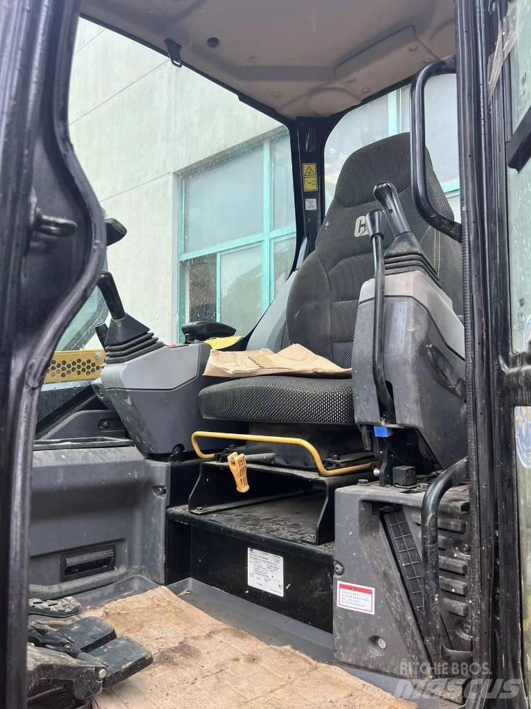 CAT 306 Mini excavators < 7t