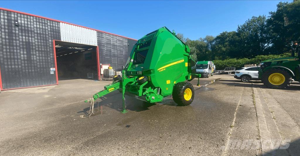 John Deere V461M Round balers