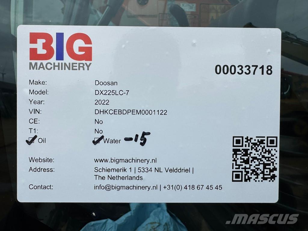 Doosan DX225LC-7 Crawler excavators