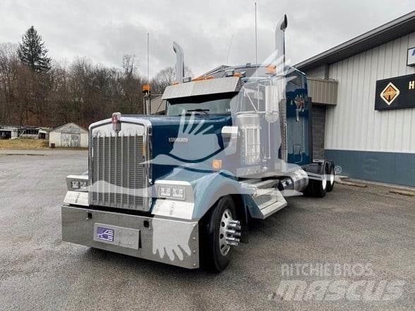 Kenworth W900 Truck Tractor Units