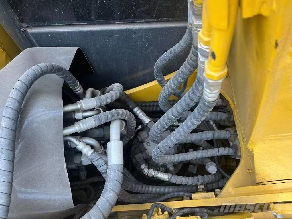 Komatsu PC70-8 Midi excavators  7t - 12t