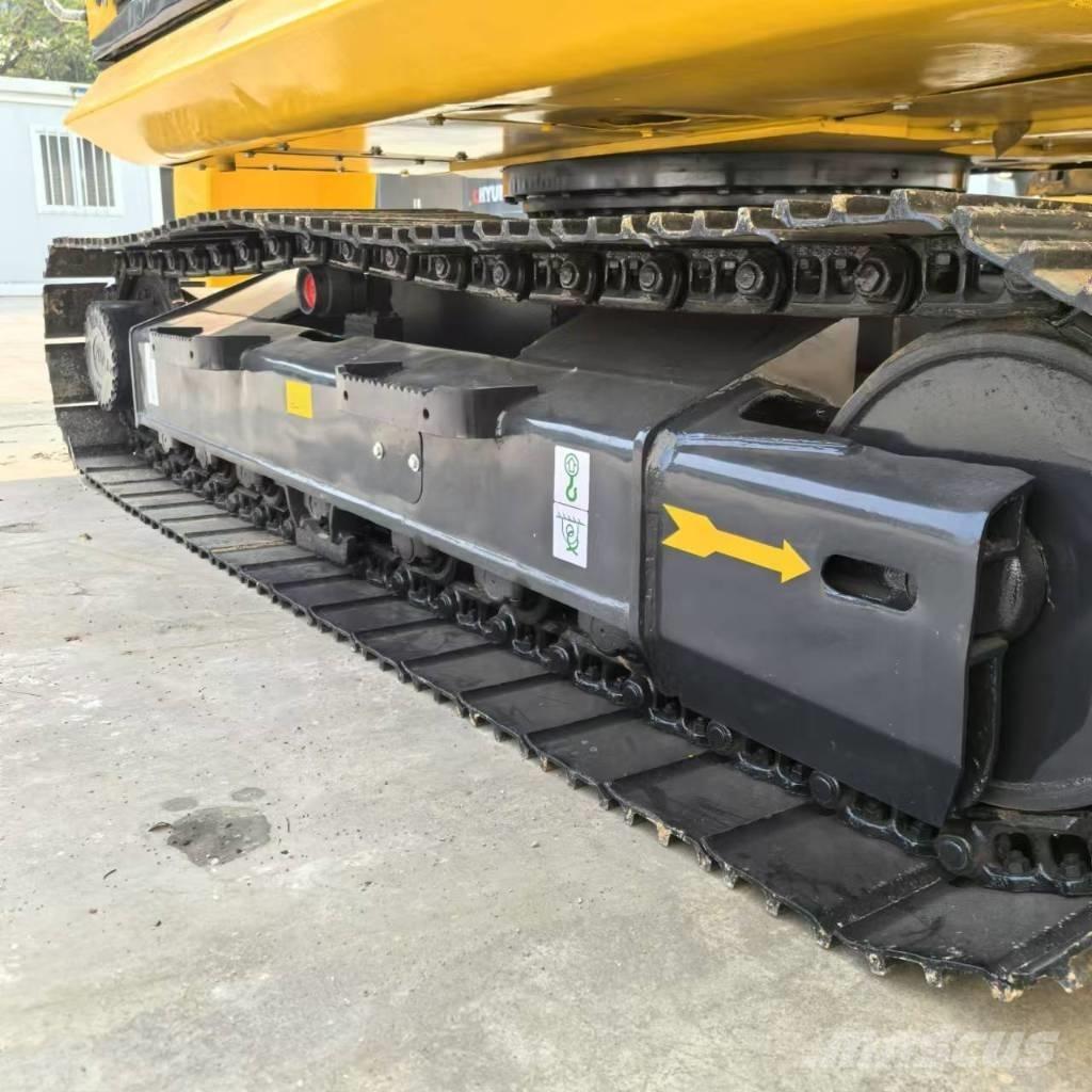 Komatsu PC 130 Crawler excavators