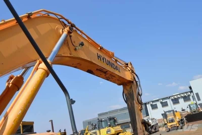 Hyundai 300LC Mini excavators < 7t