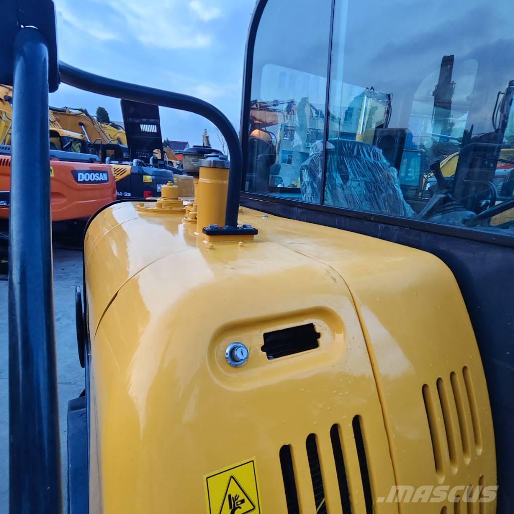 Hyundai R60W Wheeled excavators
