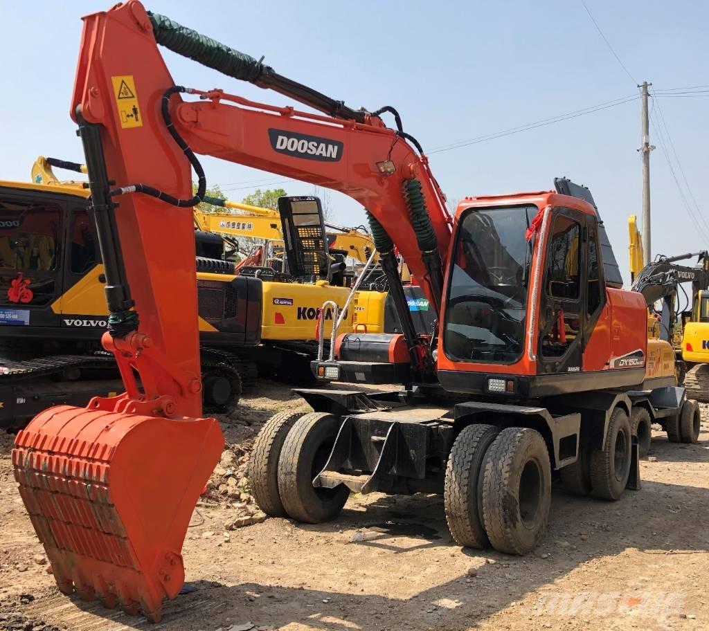 Doosan DX150W Wheeled excavators
