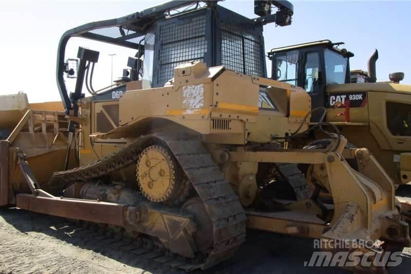 CAT D6R2 Crawler dozers