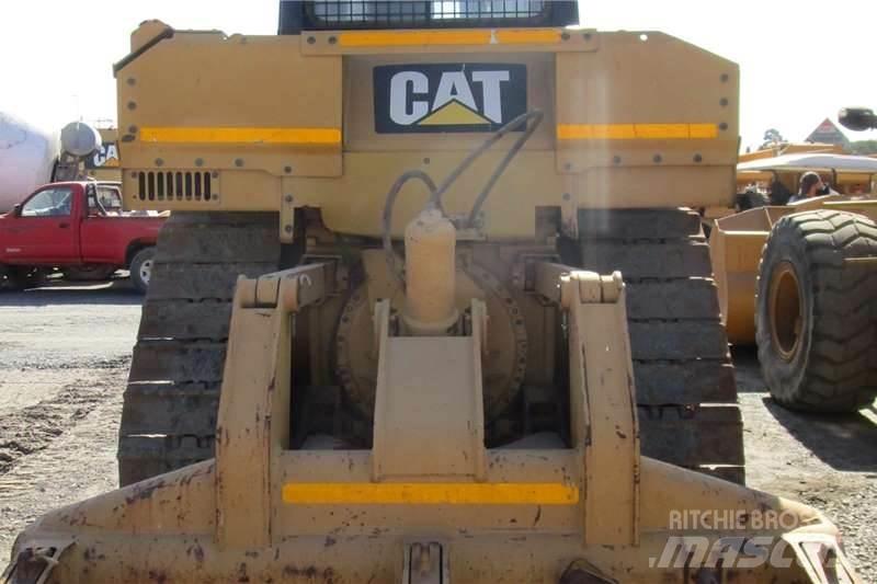 CAT D6R2 Crawler dozers