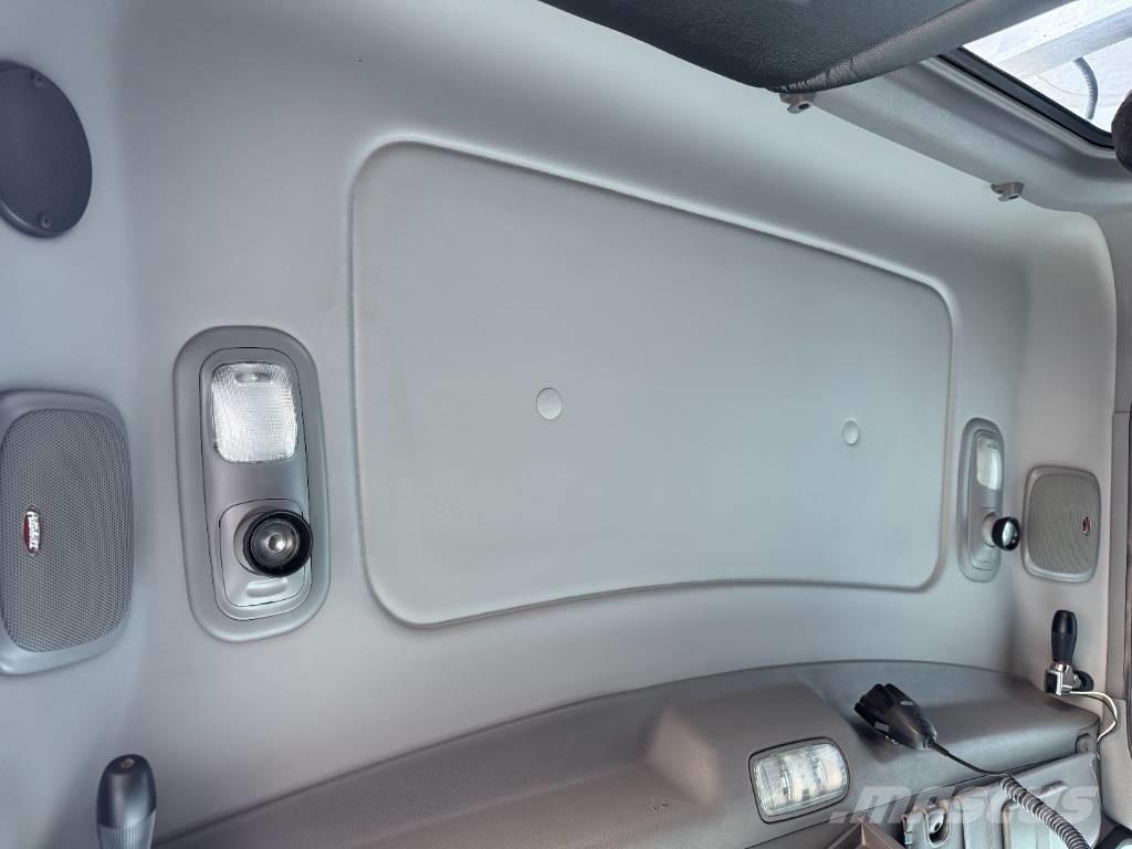 Peterbilt 367 Truck Tractor Units