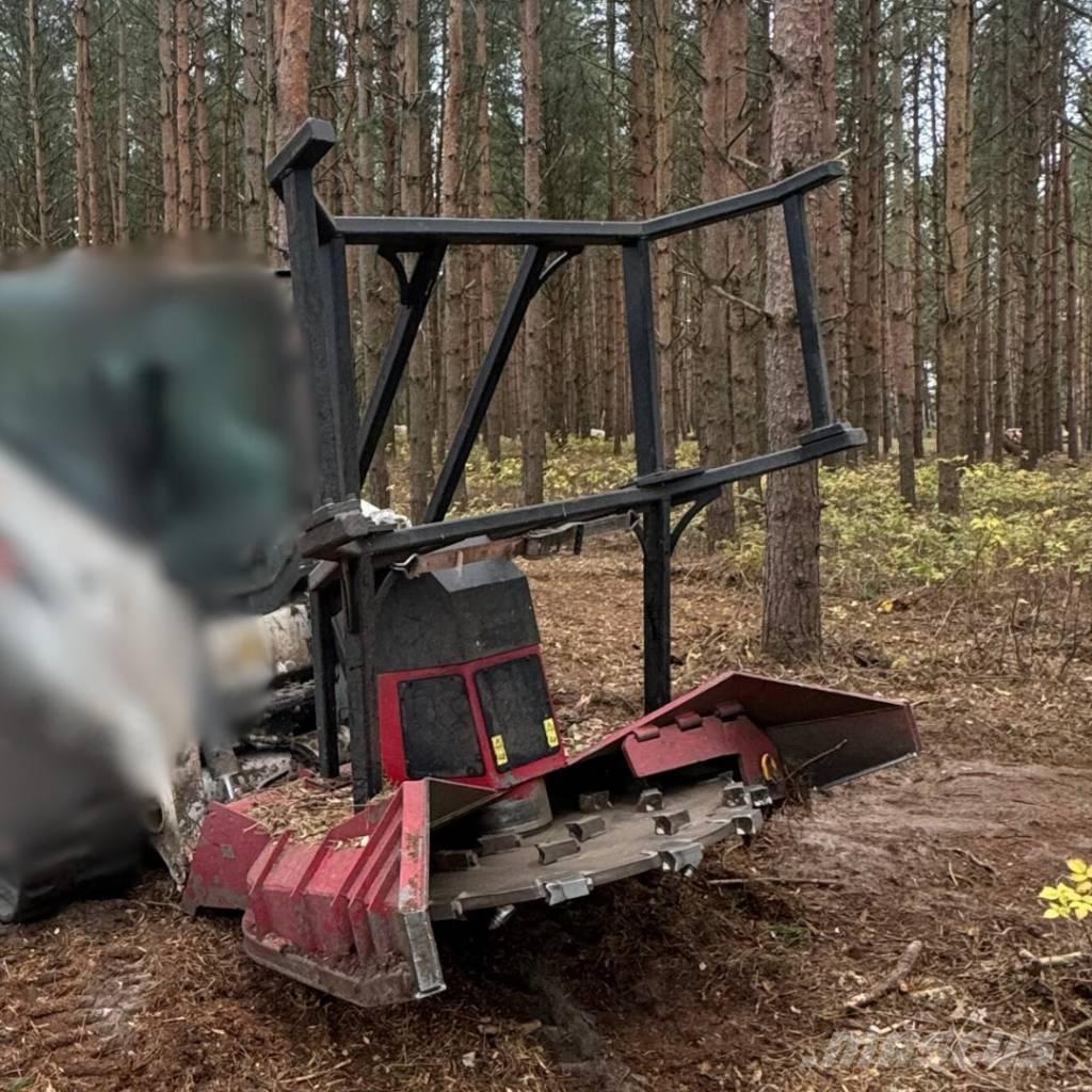 Bobcat T 770 Crawler FEL's