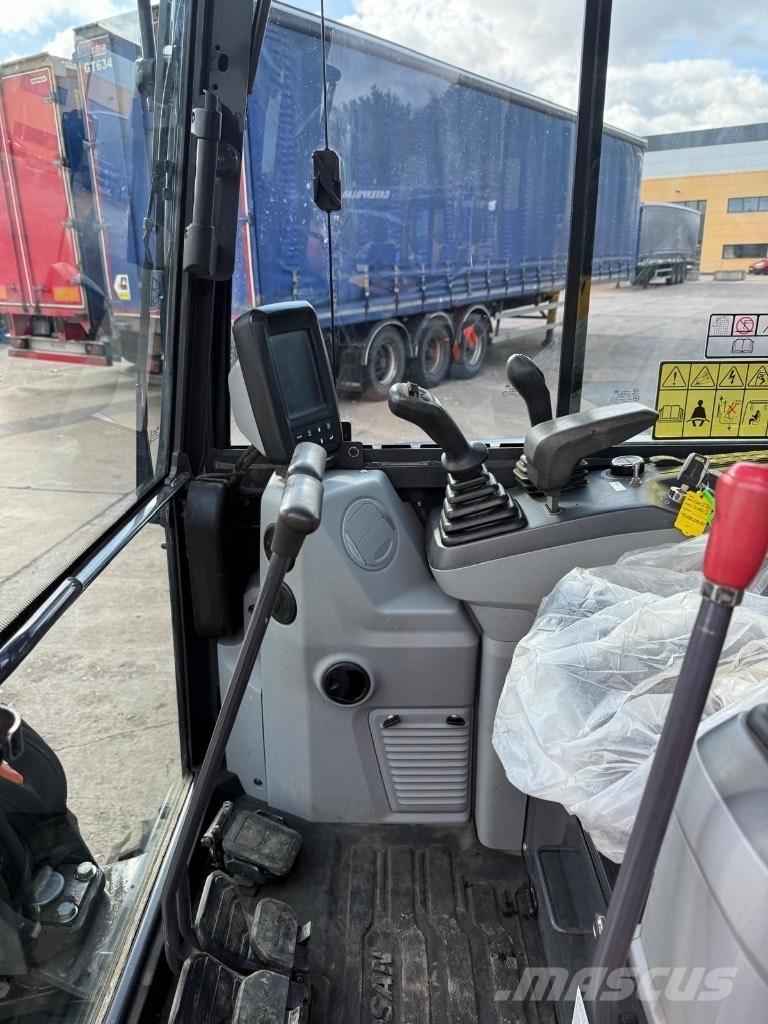 Doosan DX27Z-7 Mini excavators < 7t