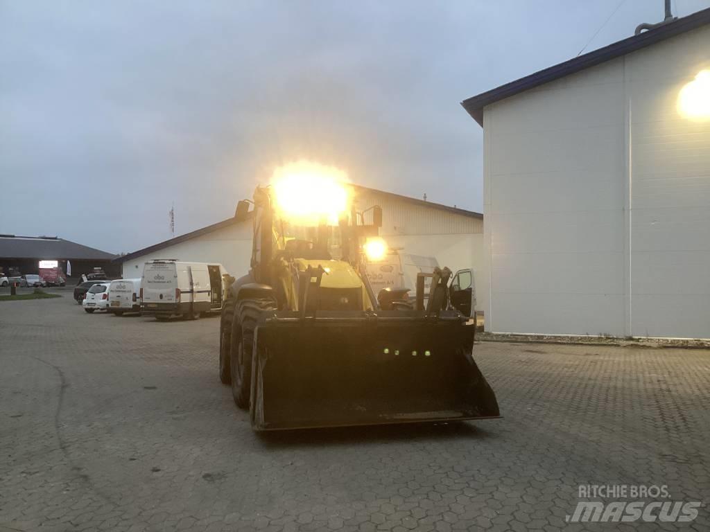 New Holland B 115 C TLB's