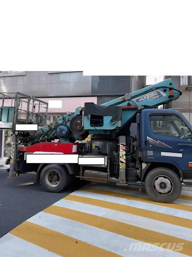 Novas 350Q-S Truck mounted aerial platforms