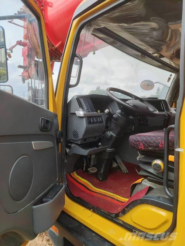 Sany STC1300C8 All terrain cranes