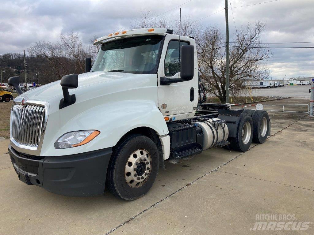 International LT Truck Tractor Units