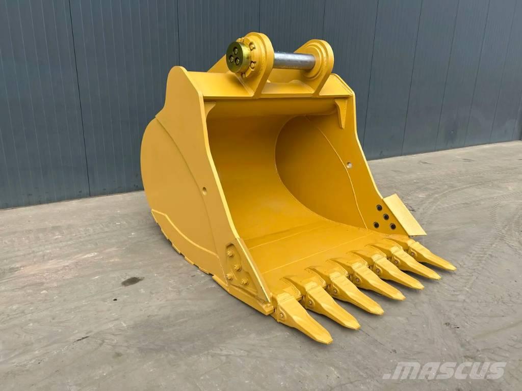 CAT 349D2 - UB Buckets