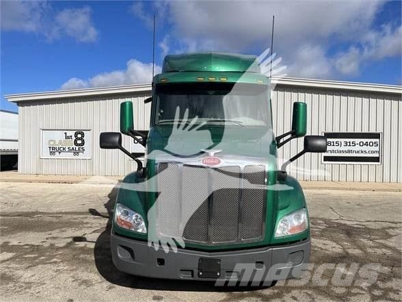 Peterbilt 579 Truck Tractor Units