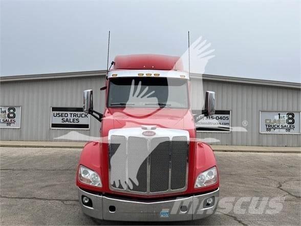 Peterbilt 579 Truck Tractor Units