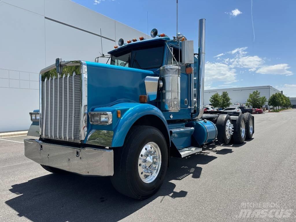 Kenworth W 900 Truck Tractor Units