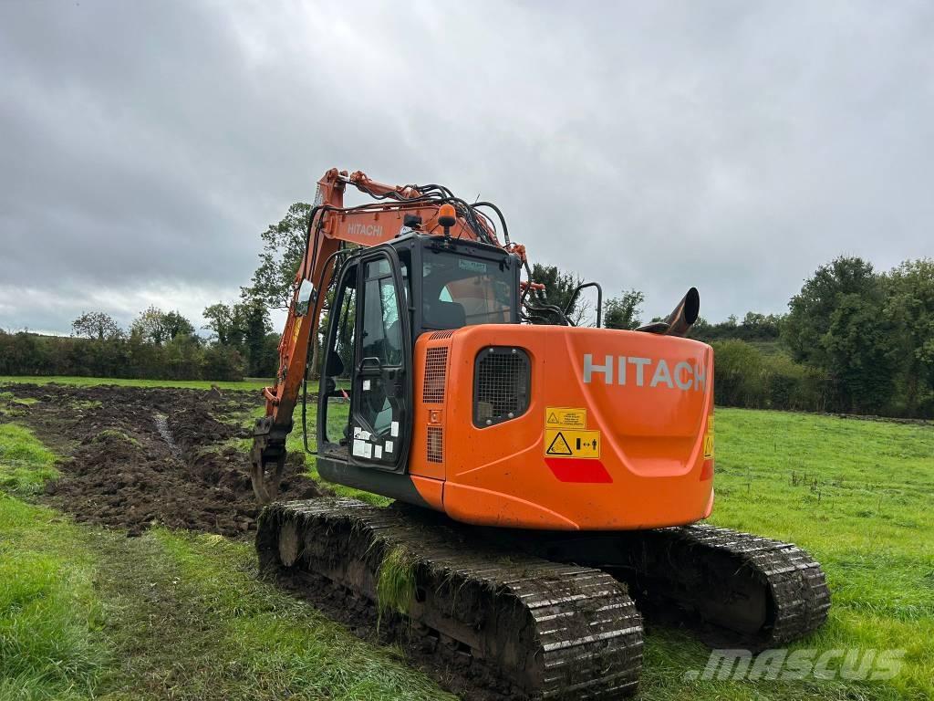 Hitachi ZX135-5 Crawler excavators