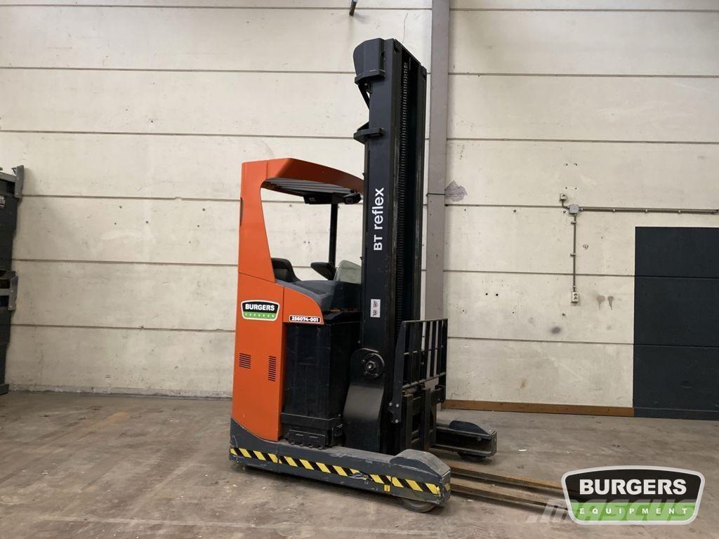 BT RRE140 Reach truck