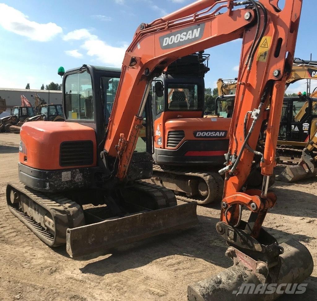 Doosan DX 60 R Mini excavators < 7t