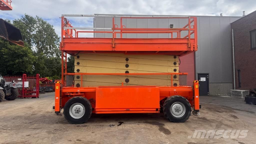 JLG 245-25 Scissor lifts