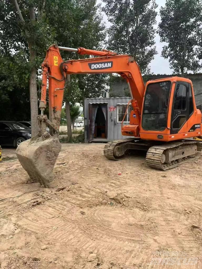 Doosan DH 60 Mini excavators < 7t