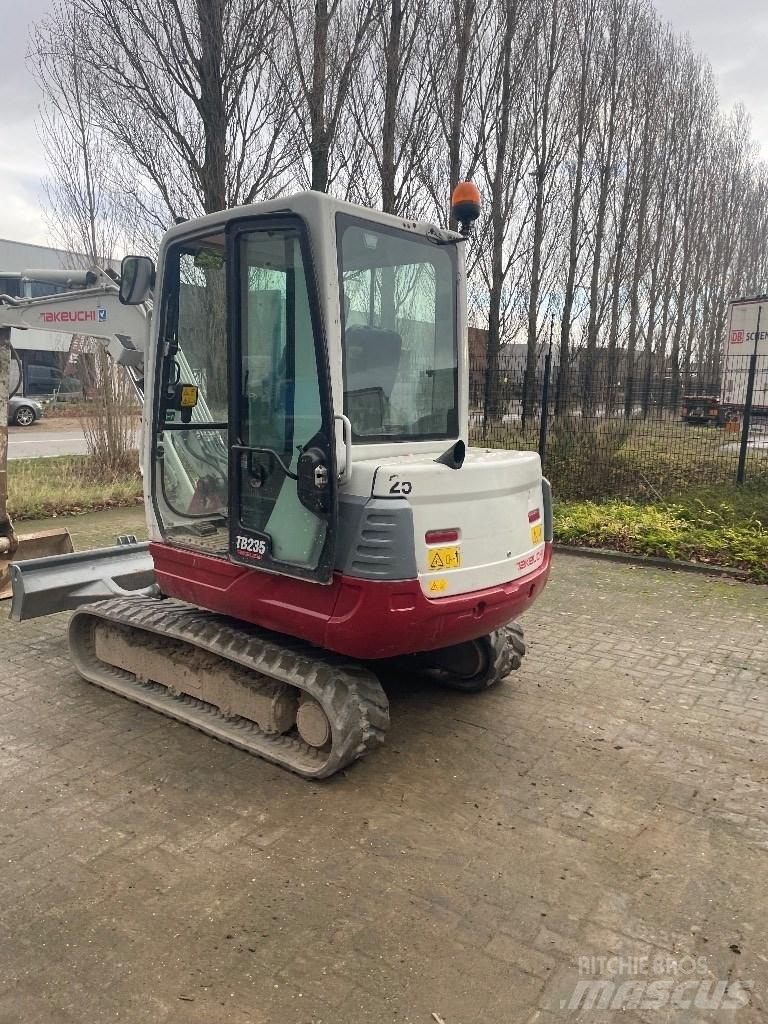Takeuchi TB 235 Mini excavators < 7t