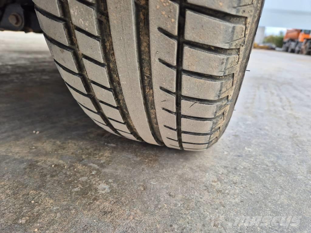 Ford Courier Box body