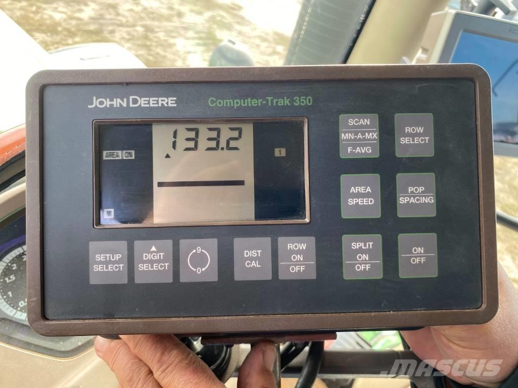 John Deere 1750 Planters