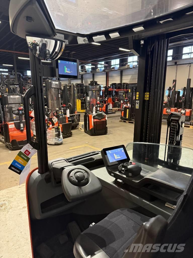BT truck RRE 160HE Reach truck